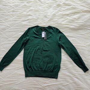 NWT Banana Republic 100% Merino Wool Sweater - Hunter green